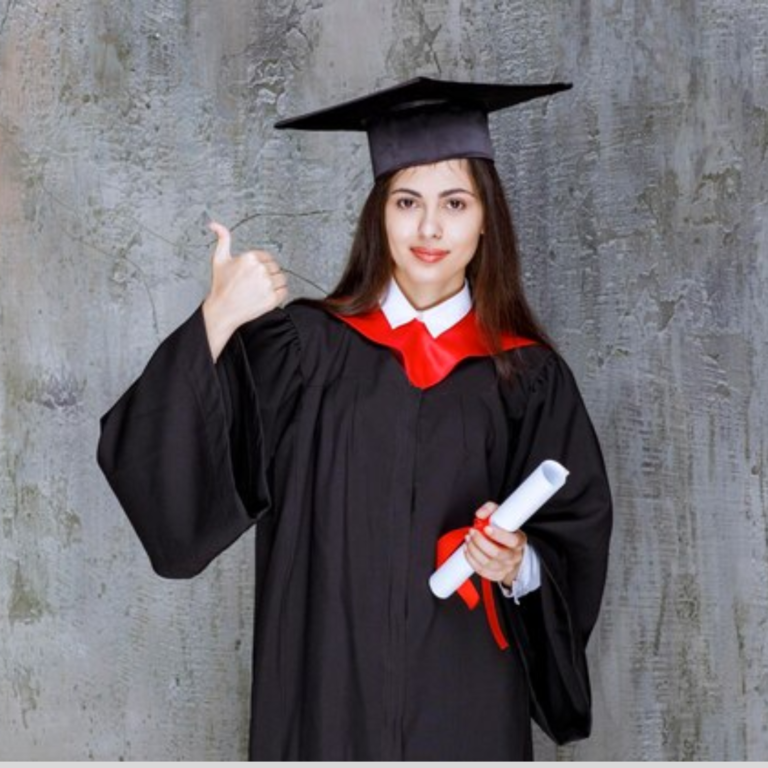 graduation gown education supplier company in dubai
